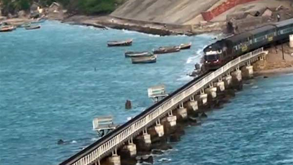 ரூ.70 லட்சம் செலவில் ரயில் பாலம்