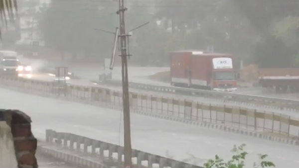 Heavy rain lashes Madurai district Heavy rain lashes Madurai district