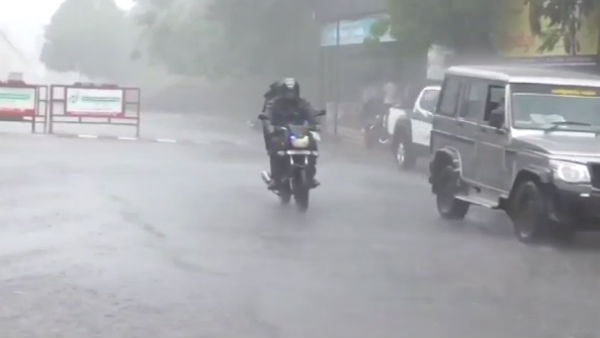 Heavy rain lashes Madurai district Heavy rain lashes Madurai district