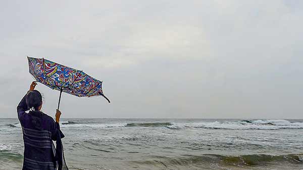 Heavy Rain lashes several district in TamilNadu Heavy Rain lashes several district in TamilNadu