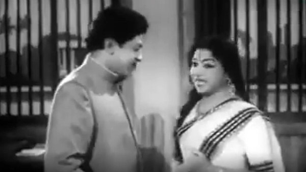 பார்வதி கொடுத்த வேல்