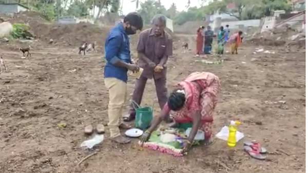 கல்லணையில் குவிந்த பெண்கள்