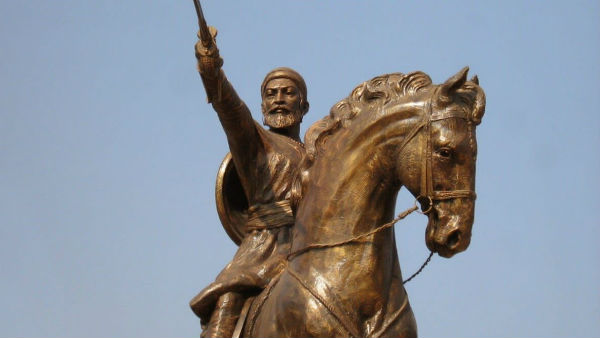Shiv Sena has criticised BJP in Samana for removing Chhatrapati Shivaji statue in Karnataka Shiv Sena has criticised BJP in Samana for removing Chhatrapati Shivaji statue in Karnataka