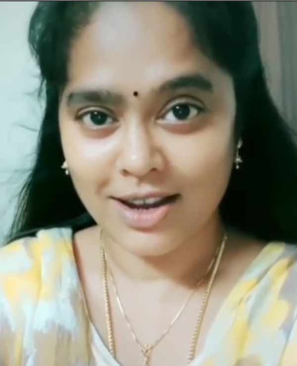 கேரக்டராக மாறி விடுவார்