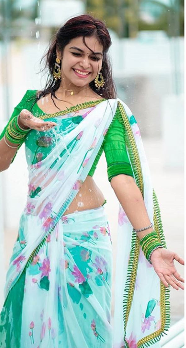 வீட்டிலேயே போட்டோஷூட்
