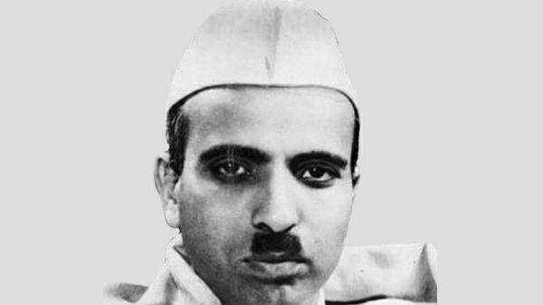 தலைவராக நேரு