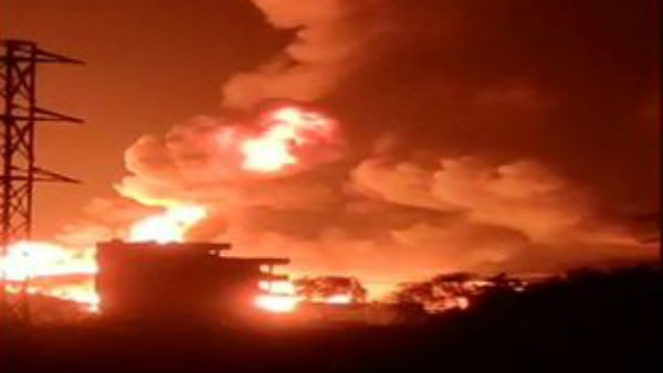 Telangana: Massive blaze at polymer unit warehouse in Sangareddy, no injuries Telangana: Massive blaze at polymer unit warehouse in Sangareddy, no injuries