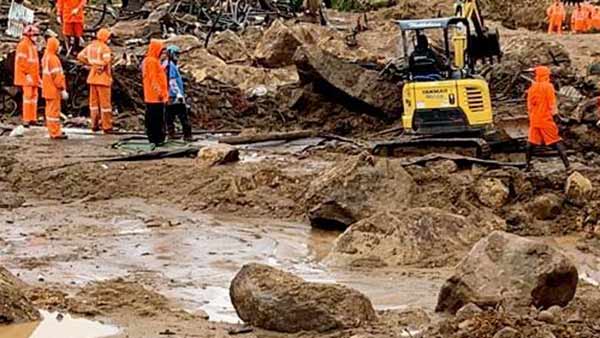 Munnar landslide rescue operations entered into 5th day Munnar landslide rescue operations entered into 5th day
