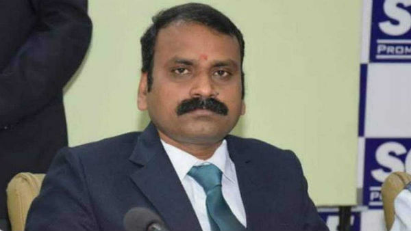 செய்தி வருகிறது