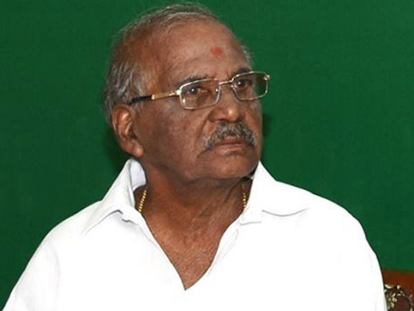 அதிமுகவில் அதிரடி மாற்றங்கள்