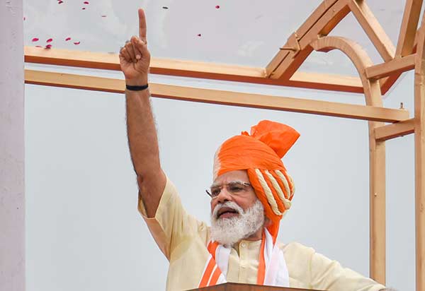 3 வேக்சின்