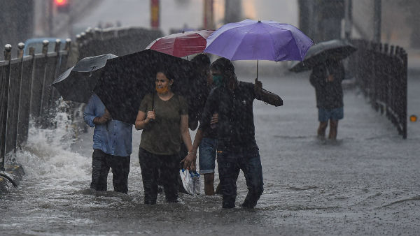 Mumbai gets highest rainfall: moderate to heavy rainfall during next 3-4 hours IMD predicted Mumbai gets highest rainfall: moderate to heavy rainfall during next 3-4 hours IMD predicted