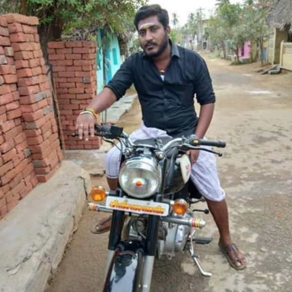 famus Rowdy killed in thirupuvanam near kombakonam famus Rowdy killed in thirupuvanam near kombakonam