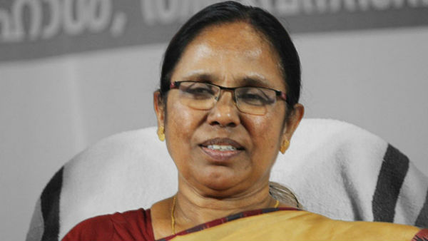 குடும்பத்தினருடன் இரவு 11 மணிக்கு உரையாடல்