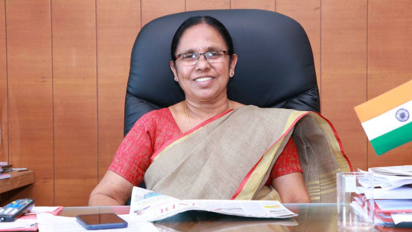 என் பேத்தியின் ஓவியங்களே அழுத்தங்களை குறைக்கிறது.. இடைவிடாத கொரோனா பற்றி கேரளா அமைச்சர் ஷைலஜா 