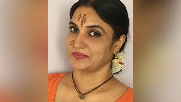 Actress Sukanya has painted a picture of Sri Ram on her forehead, viral on the social media Actress Sukanya has painted a picture of Sri Ram on her forehead, viral on the social media