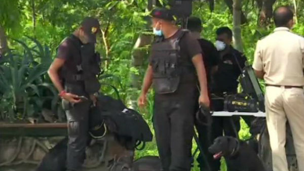 15 Kg Explosives, Suicide Vest Recovered From Suspected ISIS Terrorist Home 15 Kg Explosives, Suicide Vest Recovered From Suspected ISIS Terrorist Home