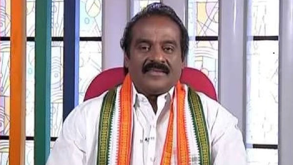 Vasanthakumar MP , who is suffering from corona, is being given intensive treatment with ventilator Vasanthakumar MP , who is suffering from corona, is being given intensive treatment with ventilator