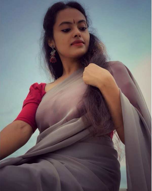 ஆசையாக கேட்கிறார்கள்