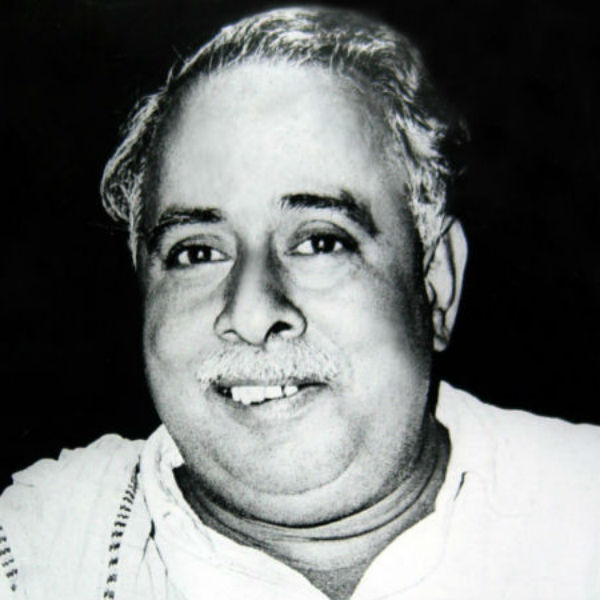 தேசிய கீதம் இந்தியிலா இருக்கிறது?