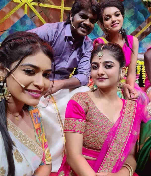 பிளவுஸ் வாங்க சென்னை விஜயம்!