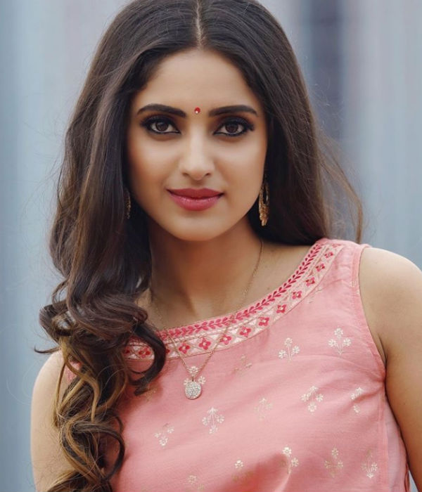 பொன்மகள் வந்தாள்