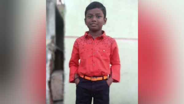 11 years old boy died of his neck strangled by saree in chennai 11 years old boy died of his neck strangled by saree in chennai