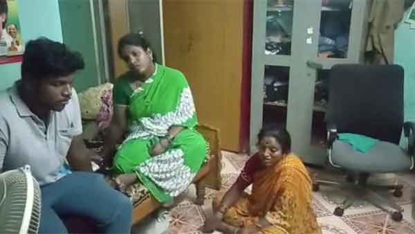 11 years old boy died of his neck strangled by saree in chennai 11 years old boy died of his neck strangled by saree in chennai