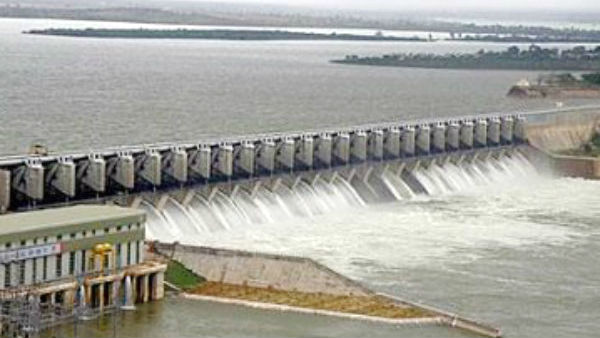 75000 cubic feet of water opening in Cauvery from Karnataka - flooding in Falls 75000 cubic feet of water opening in Cauvery from Karnataka - flooding in Falls