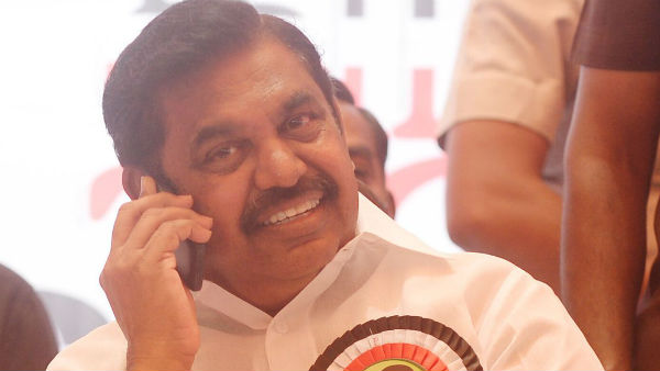 சசிகலா முதல்வர் ஆக்கினார்