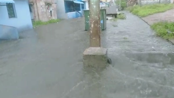 Heavy rain lashes Salem district Heavy rain lashes Salem district