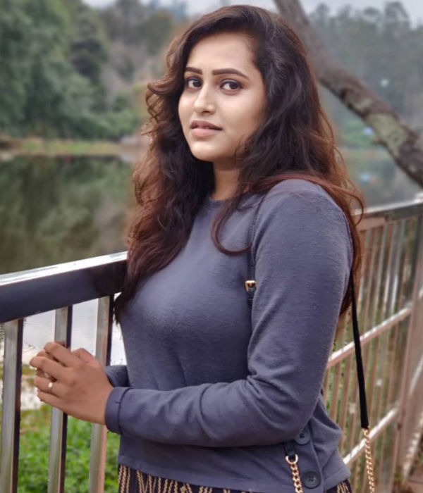 போட்டோவுக்கு போட்டி