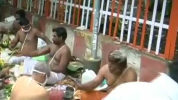 பசியை போக்க வேண்டும்