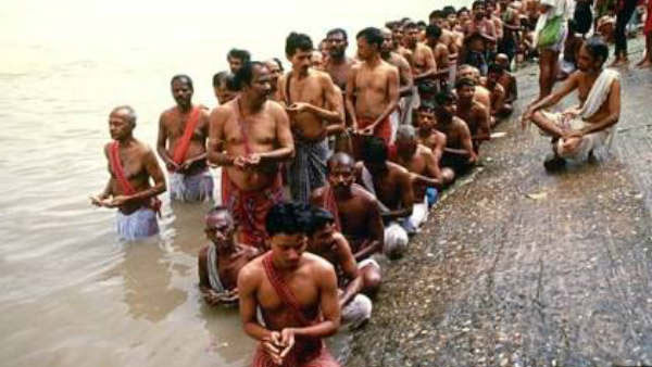 வீடுகளில் பித்ரு தர்ப்பணம்