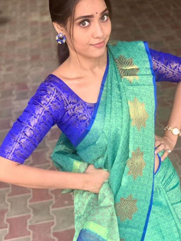 ஈரமான ஹீரோயின்