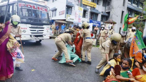 வேறு காரில்