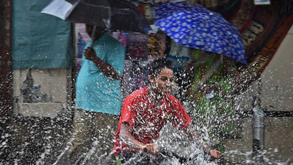 Chance of heavy rain in 7 districts including Salem, Erode, Madurai and Trichy - Weather Center Chance of heavy rain in 7 districts including Salem, Erode, Madurai and Trichy - Weather Center