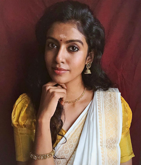 மாடலிங்கில்