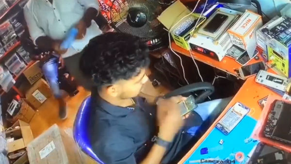 Cellphone Charger burst in phone shop in Kanyakumari Cellphone Charger burst in phone shop in Kanyakumari