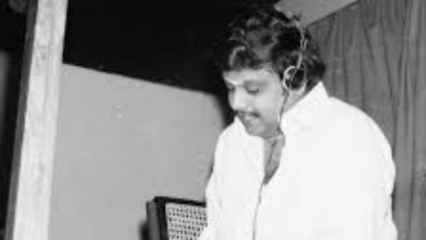ஆயிரம் நிலவே வா