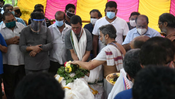 தாமரைப்பாக்கம் பண்ணை வீடு