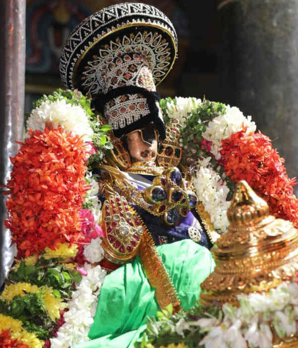 Puratasi Saturday: Online Reserve to visit Srirangam Ranganathar Temple Puratasi Saturday: Online Reserve to visit Srirangam Ranganathar Temple