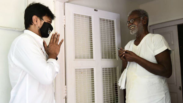 Udhayanidhi Stalin inquired about the health of Nallakannu Udhayanidhi Stalin inquired about the health of Nallakannu