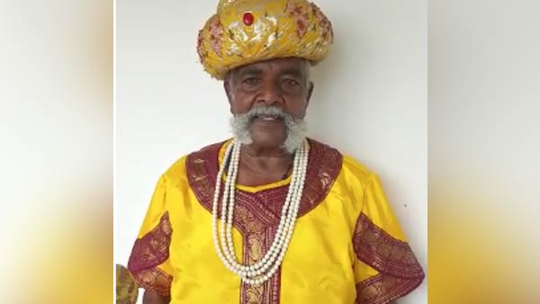 30 வருடங்களாக பணி