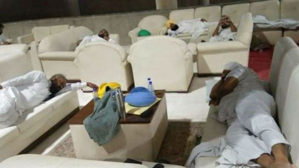 Aam Aadmi MLAs protest in Punjab assembly all over night Aam Aadmi MLAs protest in Punjab assembly all over night