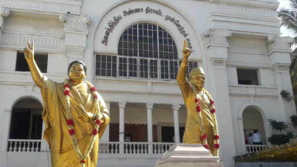 தமிழகத்தில் கட்டுப்பாடு