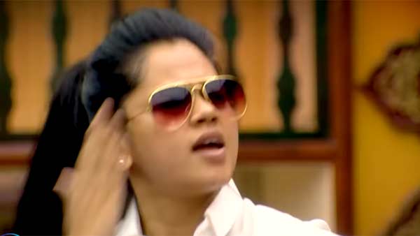 சண்டை போய் ஜாலி