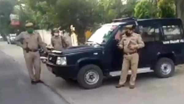 A vidoe of BJP MLA Walk Away With Man Arrested for Eve teasing case goes viral A vidoe of BJP MLA Walk Away With Man Arrested for Eve teasing case goes viral