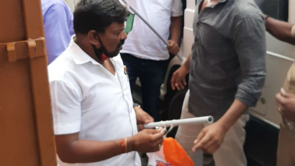 Congress workers across Tamil Nadu have protest the police arrest of Rahul Gandhi Congress workers across Tamil Nadu have protest the police arrest of Rahul Gandhi