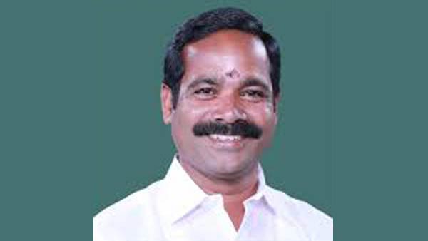 நாங்கள் யாருக்குமே அடிமை இல்லை